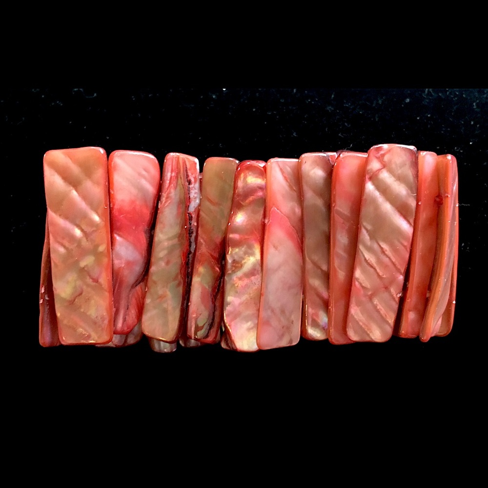 Stretchy Shell Bracelet